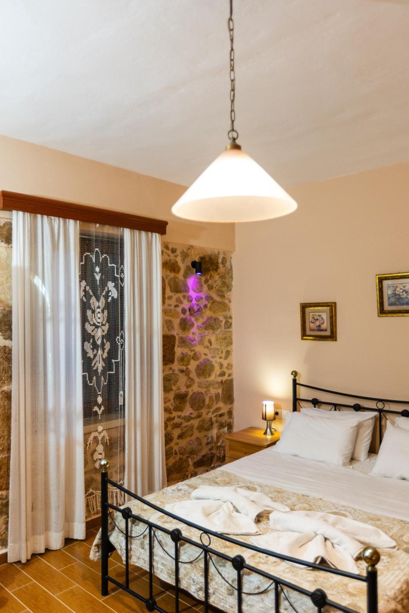 Villa Stone House Astérion Esterno foto